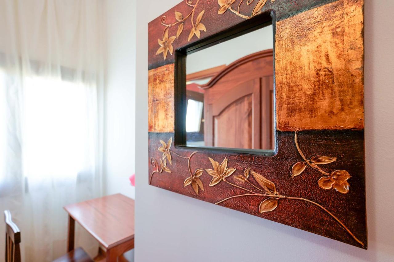 Bed And Breakfast Cairoli Exclusive Room San Pietro Vernotico Exterior foto